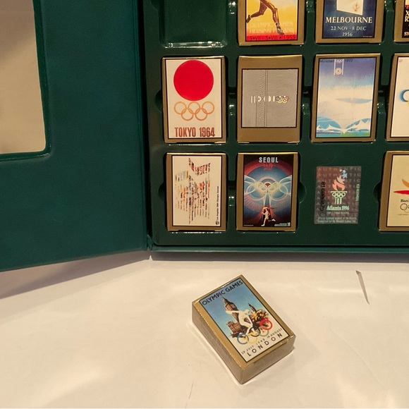 Collectors mini Olympic playing cards set - Picture 3 of 5